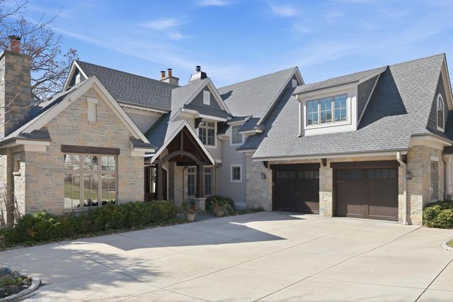 N30W28853 Lakeside DRIVE, Pewaukee, WI 53072