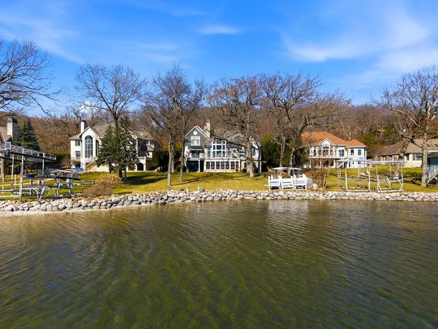 N30W28853 Lakeside DRIVE, Pewaukee, WI 53072
