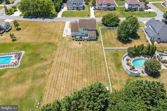 56 MAJILL LN, Dover, DE 19901