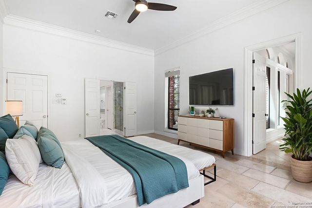 7 Vineyard Dr, San Antonio, TX 78257