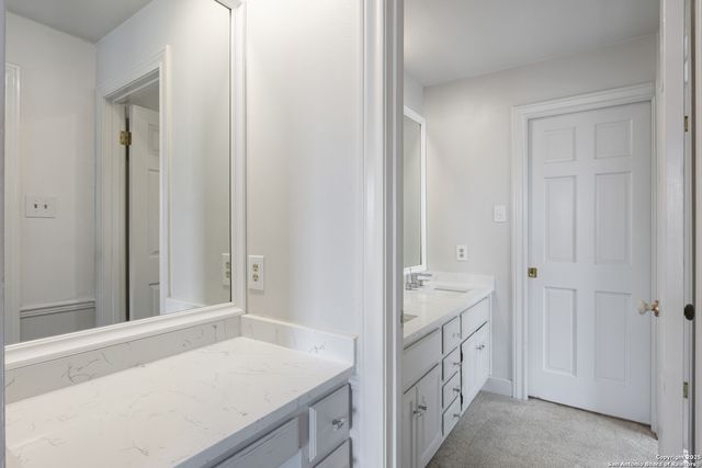 7 Vineyard Dr, San Antonio, TX 78257