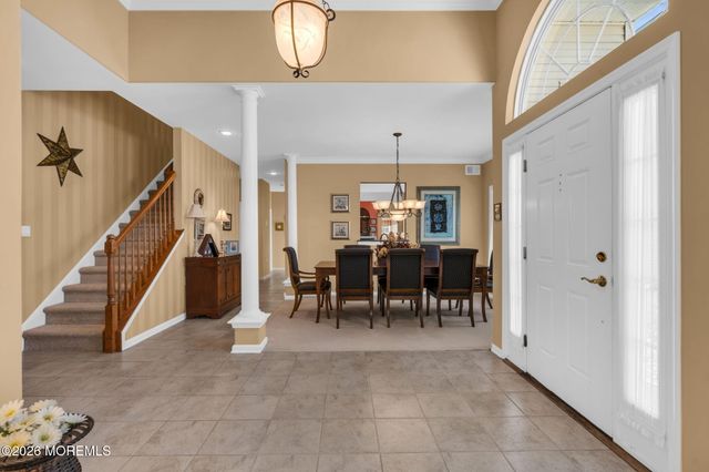 41 Rochford Drive, Manchester, NJ 08759