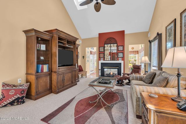 41 Rochford Drive, Manchester, NJ 08759