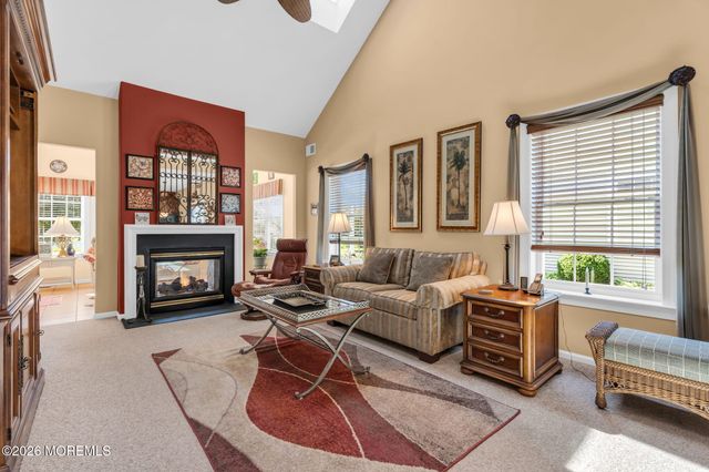 41 Rochford Drive, Manchester, NJ 08759