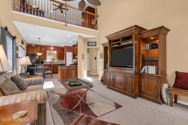 41 Rochford Drive, Manchester, NJ 08759