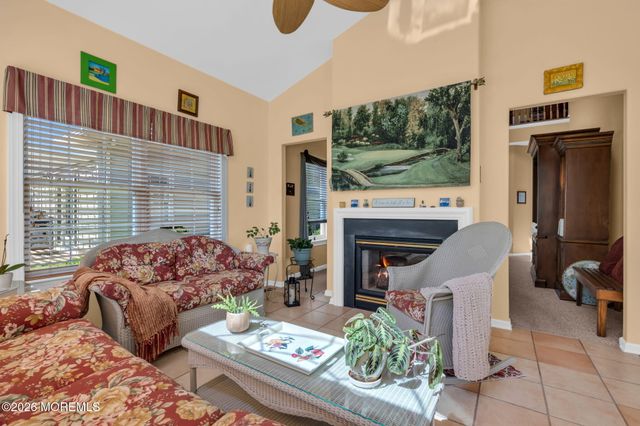 41 Rochford Drive, Manchester, NJ 08759
