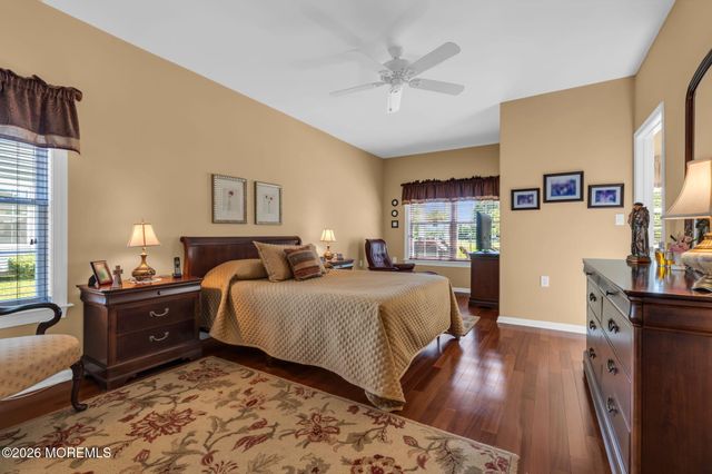 41 Rochford Drive, Manchester, NJ 08759