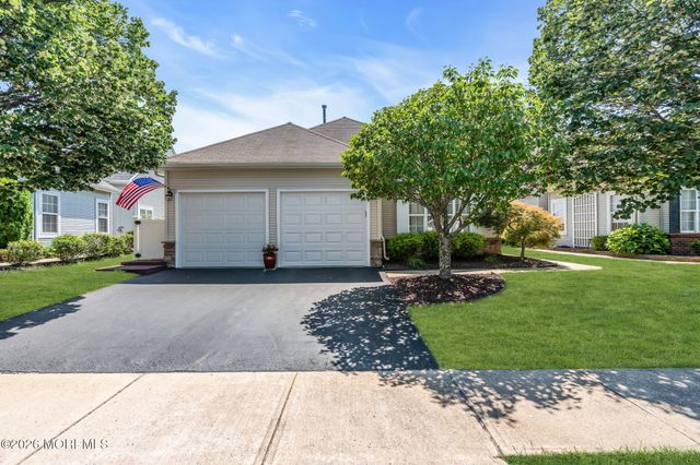 41 Rochford Drive, Manchester, NJ 08759