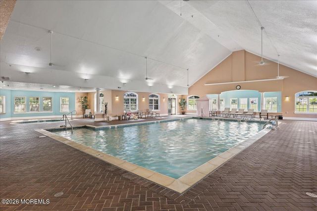 41 Rochford Drive, Manchester, NJ 08759