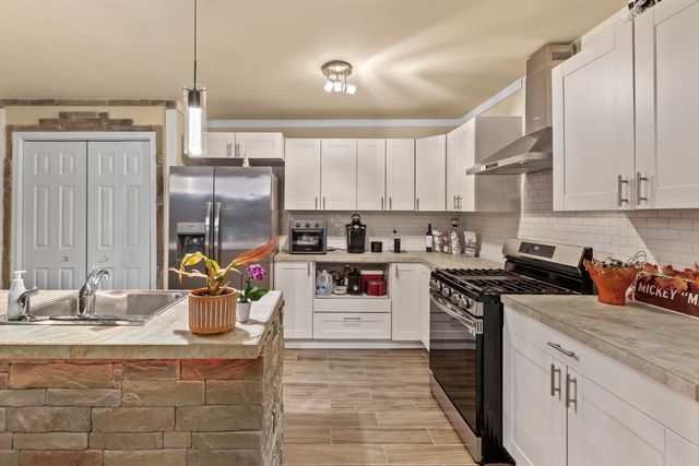 426 S Liberty Street, Hobart, IN 46342