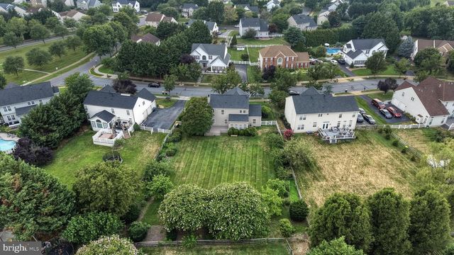 705 PINEWOOD DR, Middletown, DE 19709