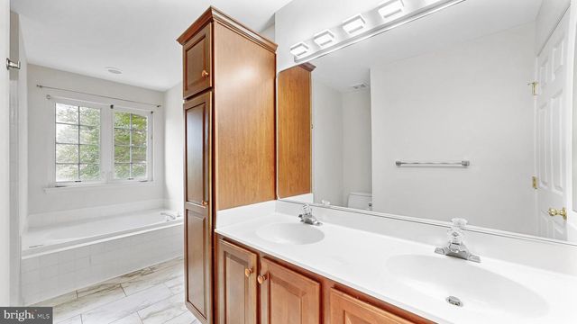 705 PINEWOOD DR, Middletown, DE 19709