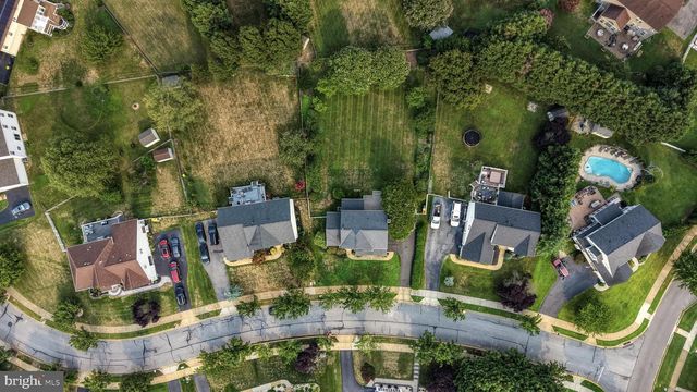 705 PINEWOOD DR, Middletown, DE 19709