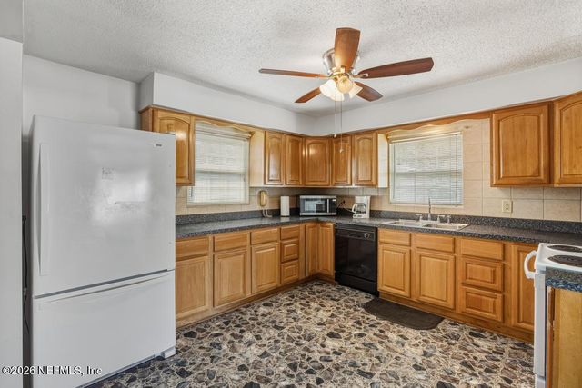 2012 TEAL Lane, Middleburg, FL 32068