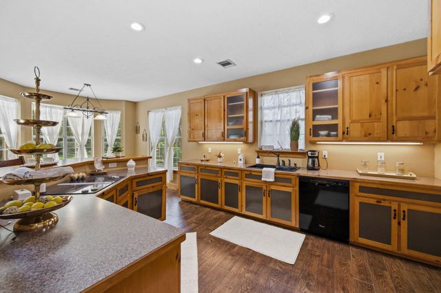 21978 Hardwood Trail, New Caney, TX 77357