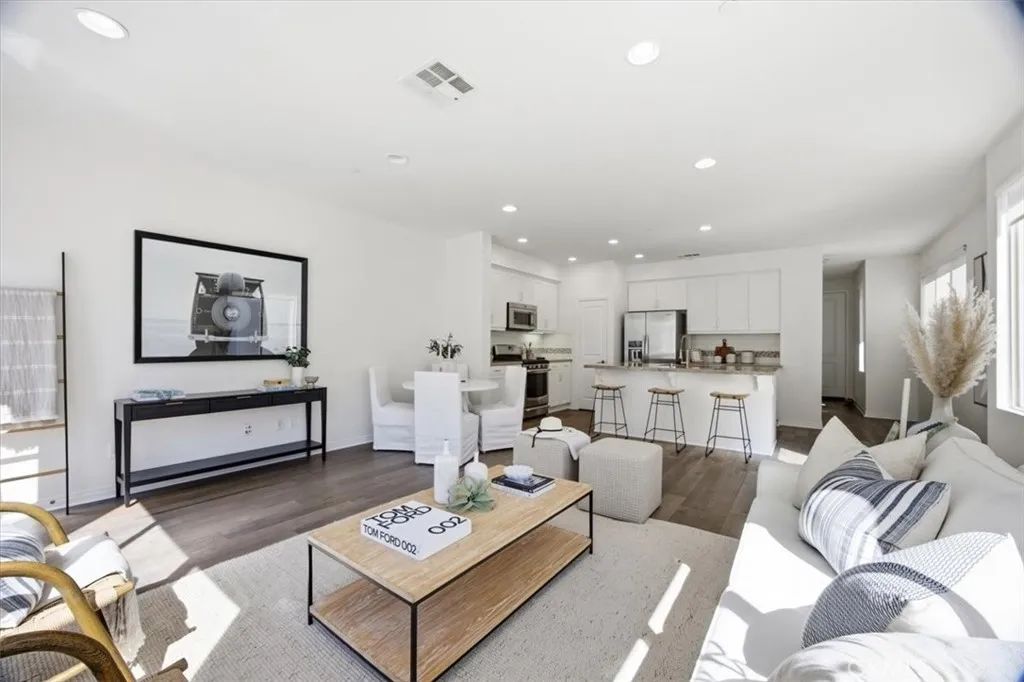 12921 Union Avenue 107, Hawthorne, CA 90250