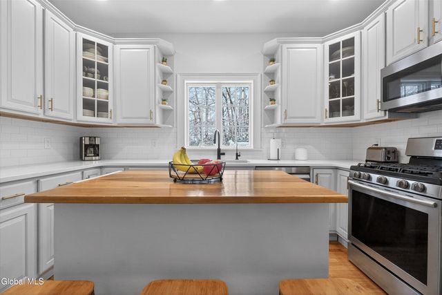 9 Sonja Lane, Ballston Spa, NY 12020