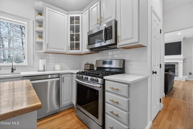 9 Sonja Lane, Ballston Spa, NY 12020