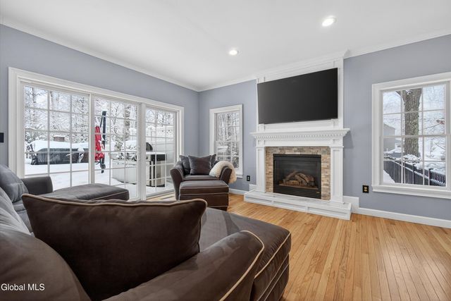 9 Sonja Lane, Ballston Spa, NY 12020