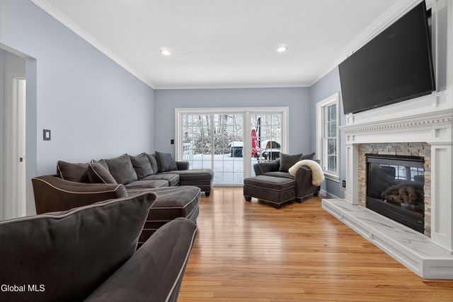 9 Sonja Lane, Ballston Spa, NY 12020