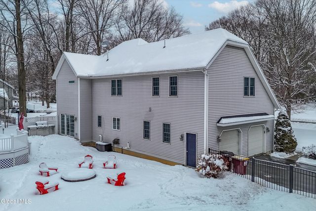 9 Sonja Lane, Ballston Spa, NY 12020