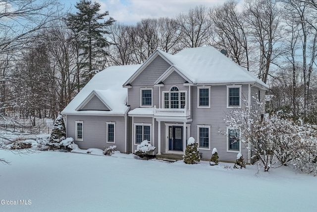 9 Sonja Lane, Ballston Spa, NY 12020