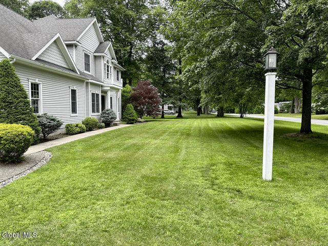 9 Sonja Lane, Ballston Spa, NY 12020