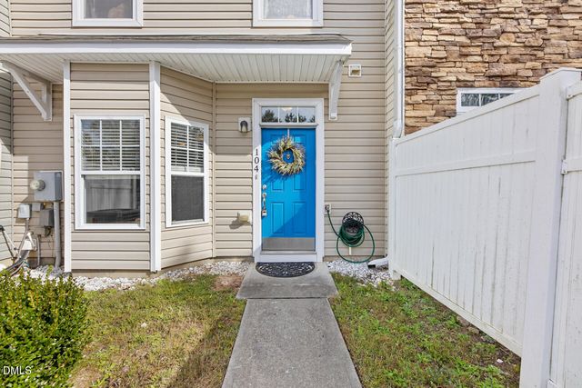 401 Scripps Lane 104, Raleigh, NC 27610