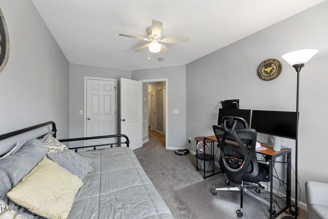 401 Scripps Lane 104, Raleigh, NC 27610