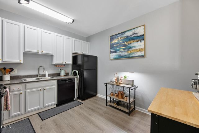 401 Scripps Lane 104, Raleigh, NC 27610