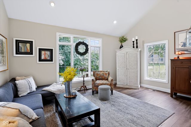 7441 Oakland Hills Drive, Indianapolis, IN 46236