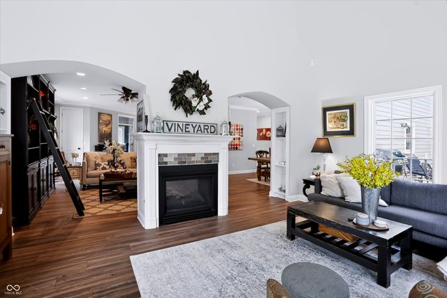7441 Oakland Hills Drive, Indianapolis, IN 46236