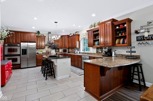 7441 Oakland Hills Drive, Indianapolis, IN 46236