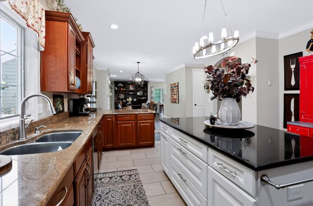 7441 Oakland Hills Drive, Indianapolis, IN 46236