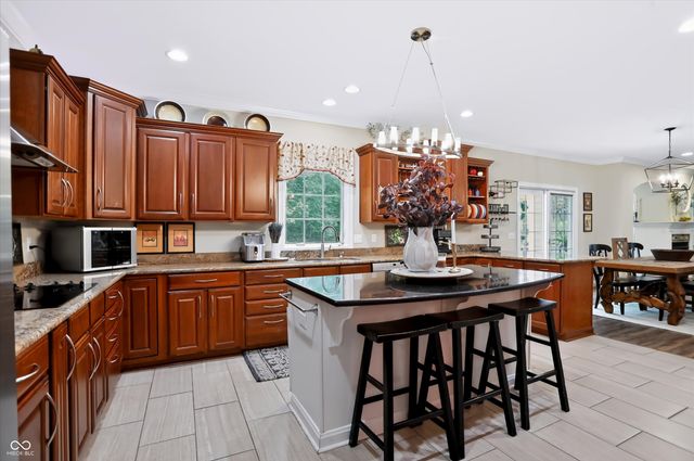 7441 Oakland Hills Drive, Indianapolis, IN 46236