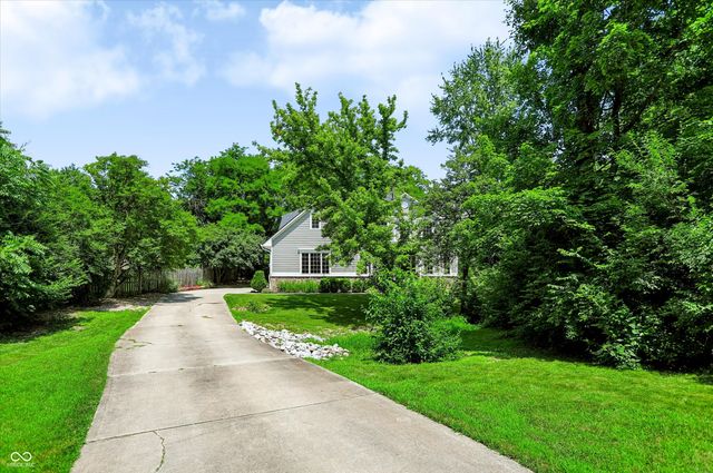 7441 Oakland Hills Drive, Indianapolis, IN 46236