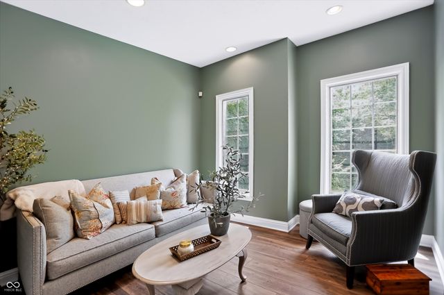 7441 Oakland Hills Drive, Indianapolis, IN 46236