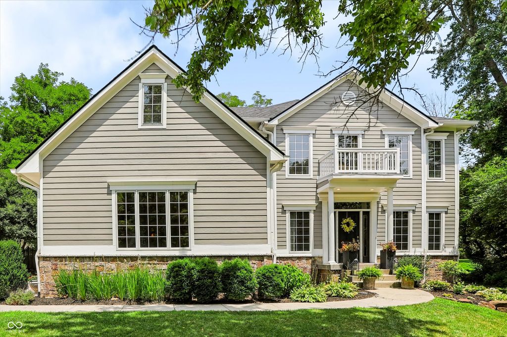 7441 Oakland Hills Drive, Indianapolis, IN 46236
