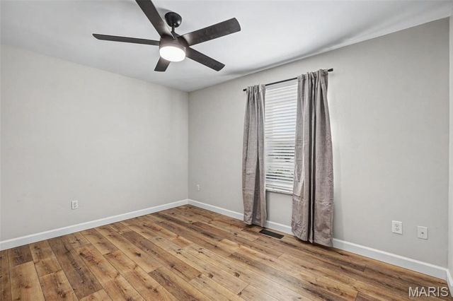 33 Carriage Way W, St Peters, MO 63376