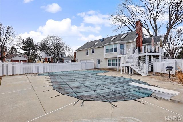 33 Carriage Way W, St Peters, MO 63376