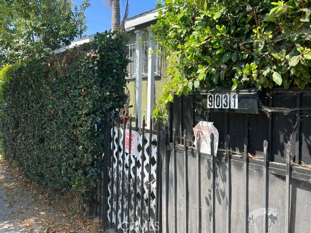 1202 W 90th, Los Angeles, CA 90044