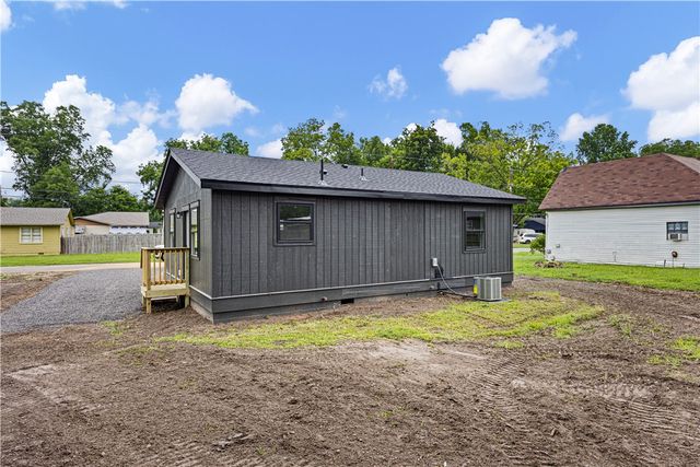 319 Perry Street, Dardanelle, AR 72834