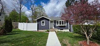 26 White Birch Trl, Jefferson Twp., NJ 07460