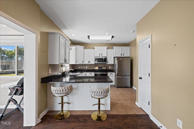 174 Silverthorne Drive, Sanford, NC 27332