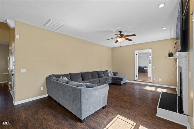 174 Silverthorne Drive, Sanford, NC 27332