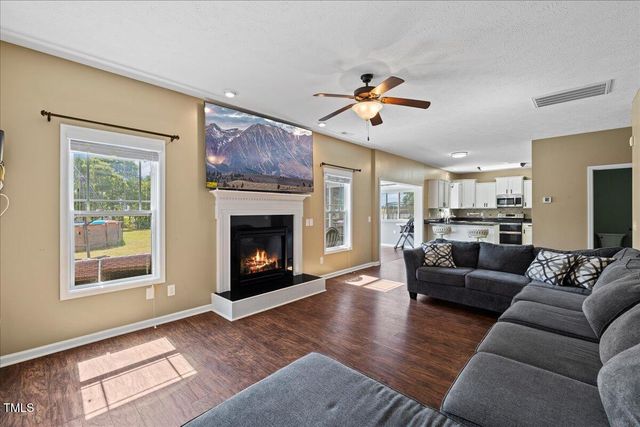 174 Silverthorne Drive, Sanford, NC 27332