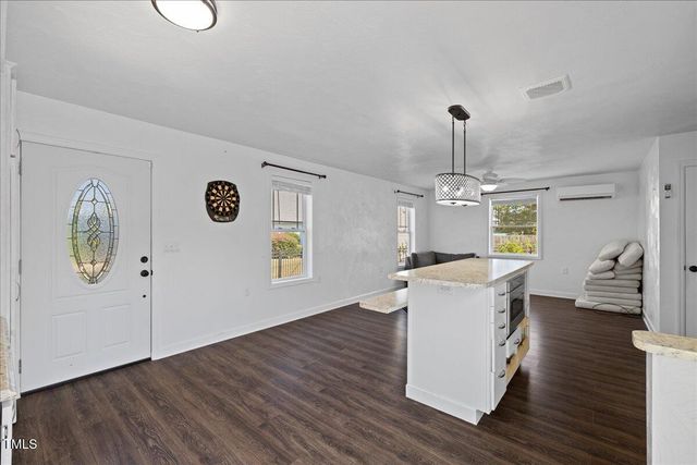 174 Silverthorne Drive, Sanford, NC 27332