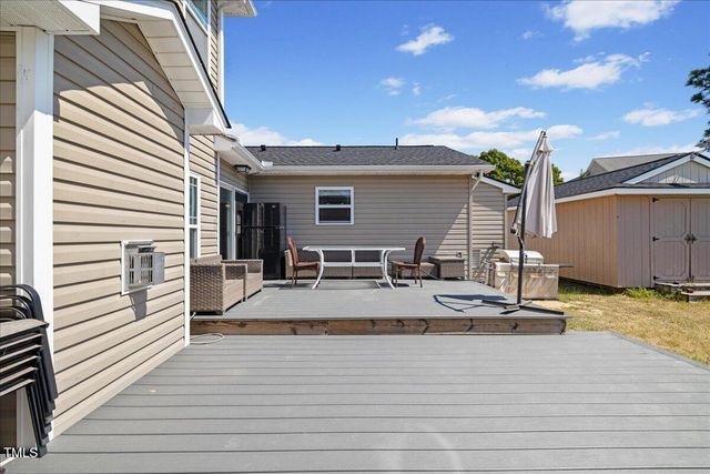 174 Silverthorne Drive, Sanford, NC 27332