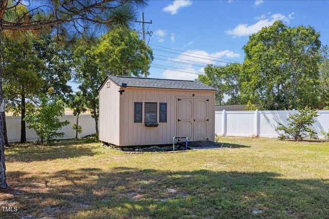 174 Silverthorne Drive, Sanford, NC 27332