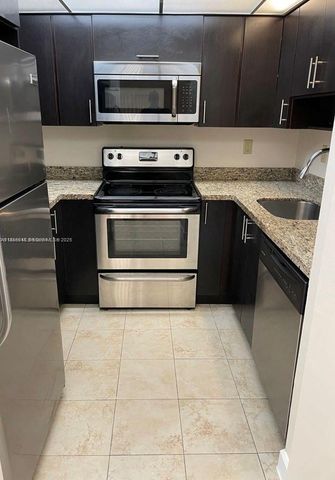 5249 NW 7th St 303, Miami, FL 33126
